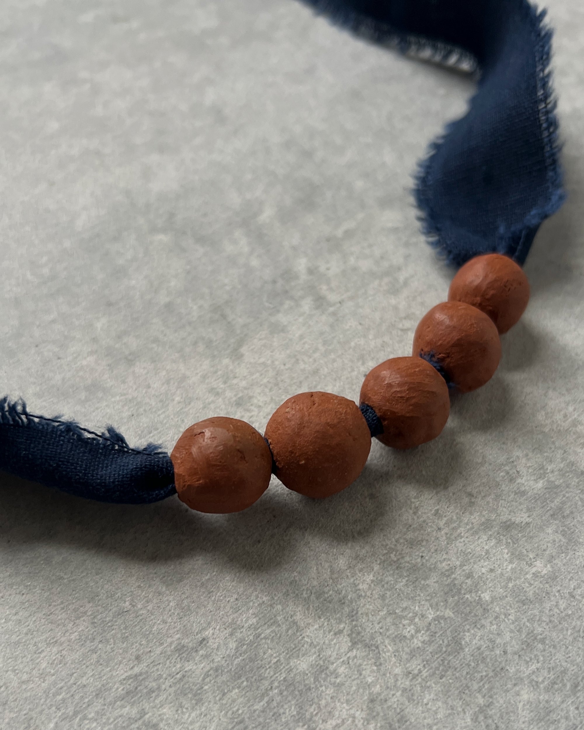 beaded clay necklace : ocho