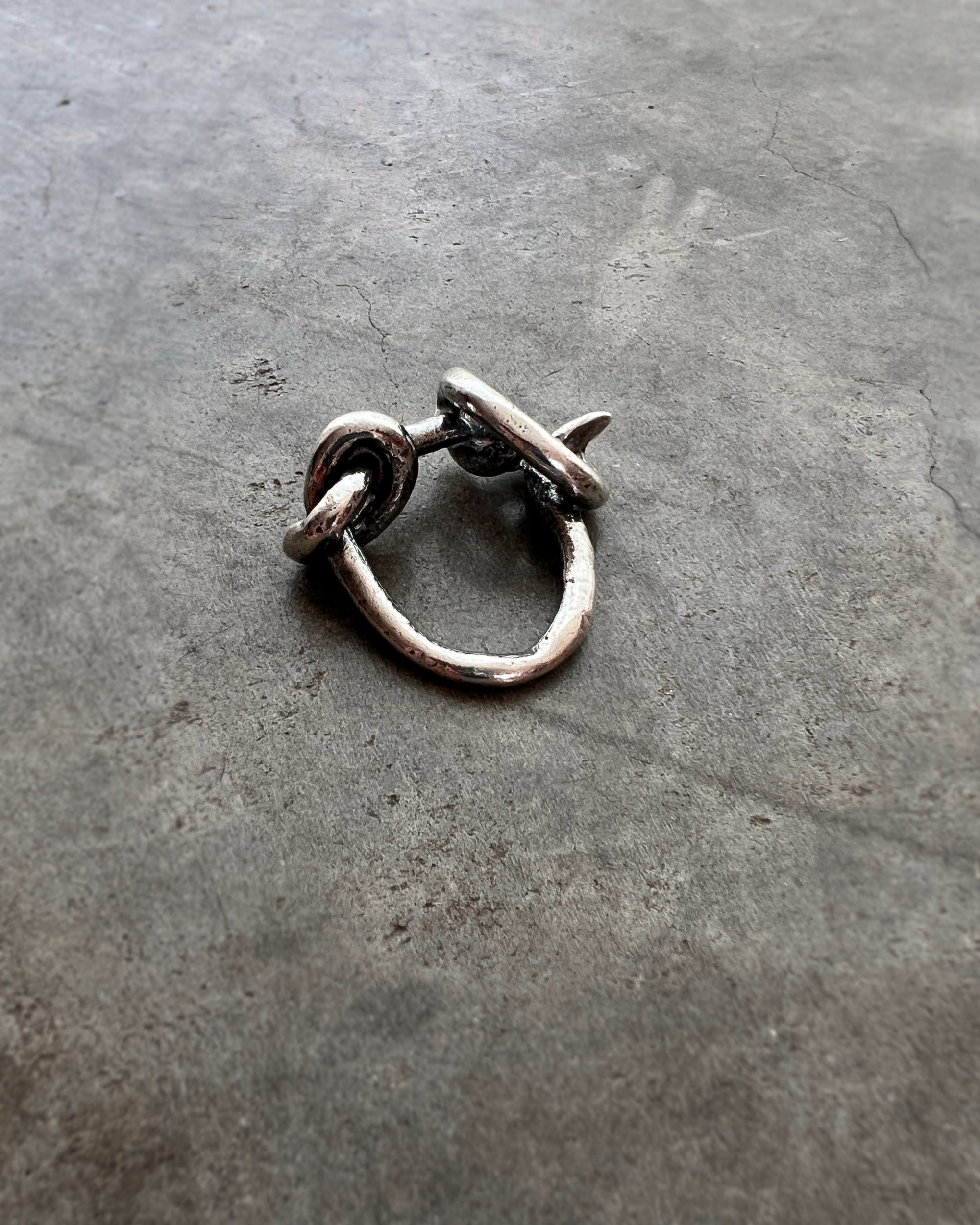 elassaad : double knot ring