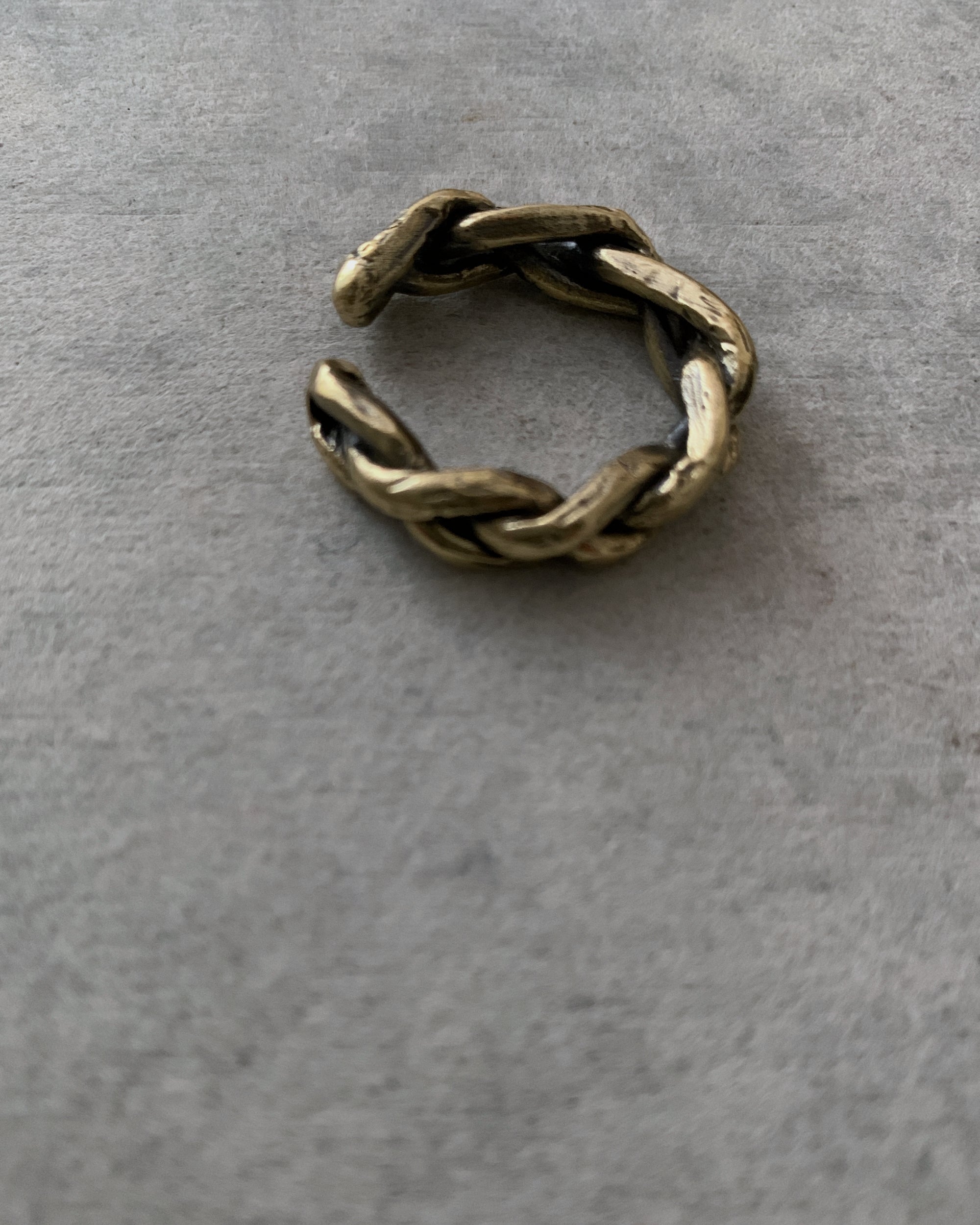 elassaad : plait ring