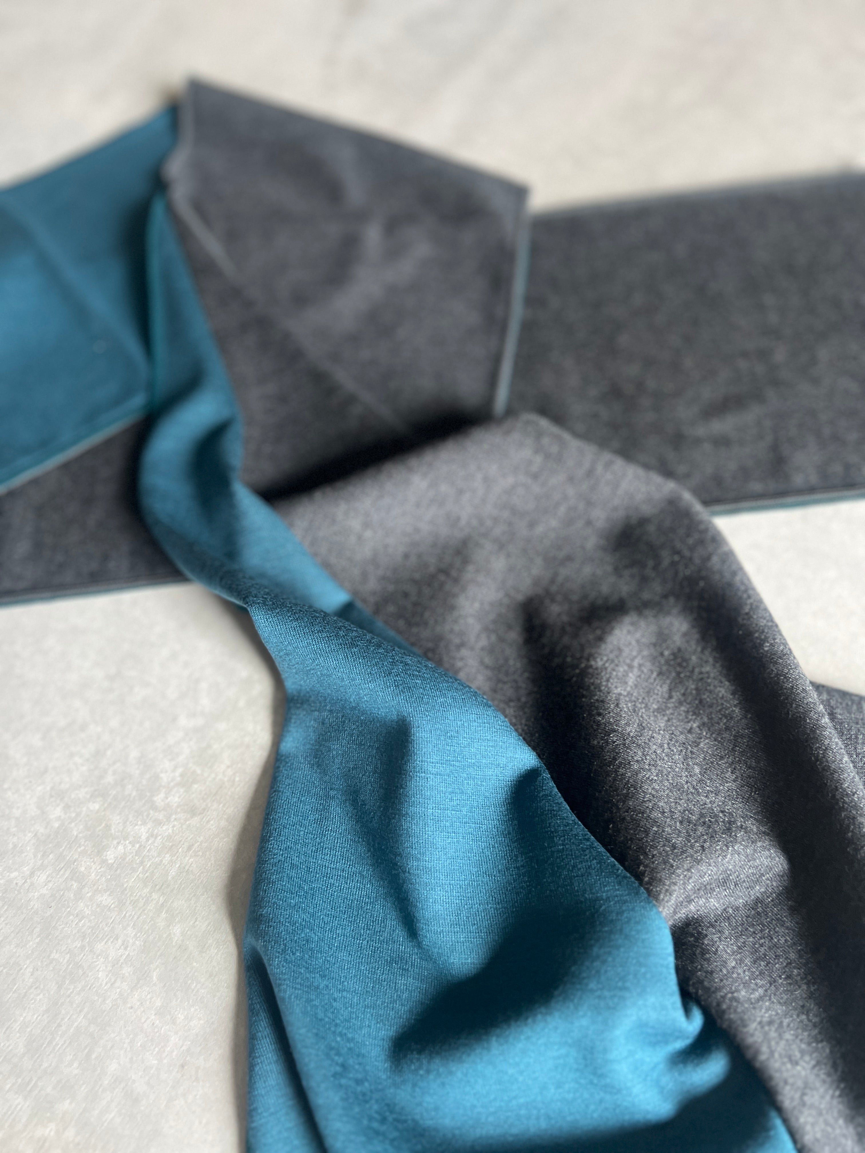 hac : wool scarf in atlantic & charcoal