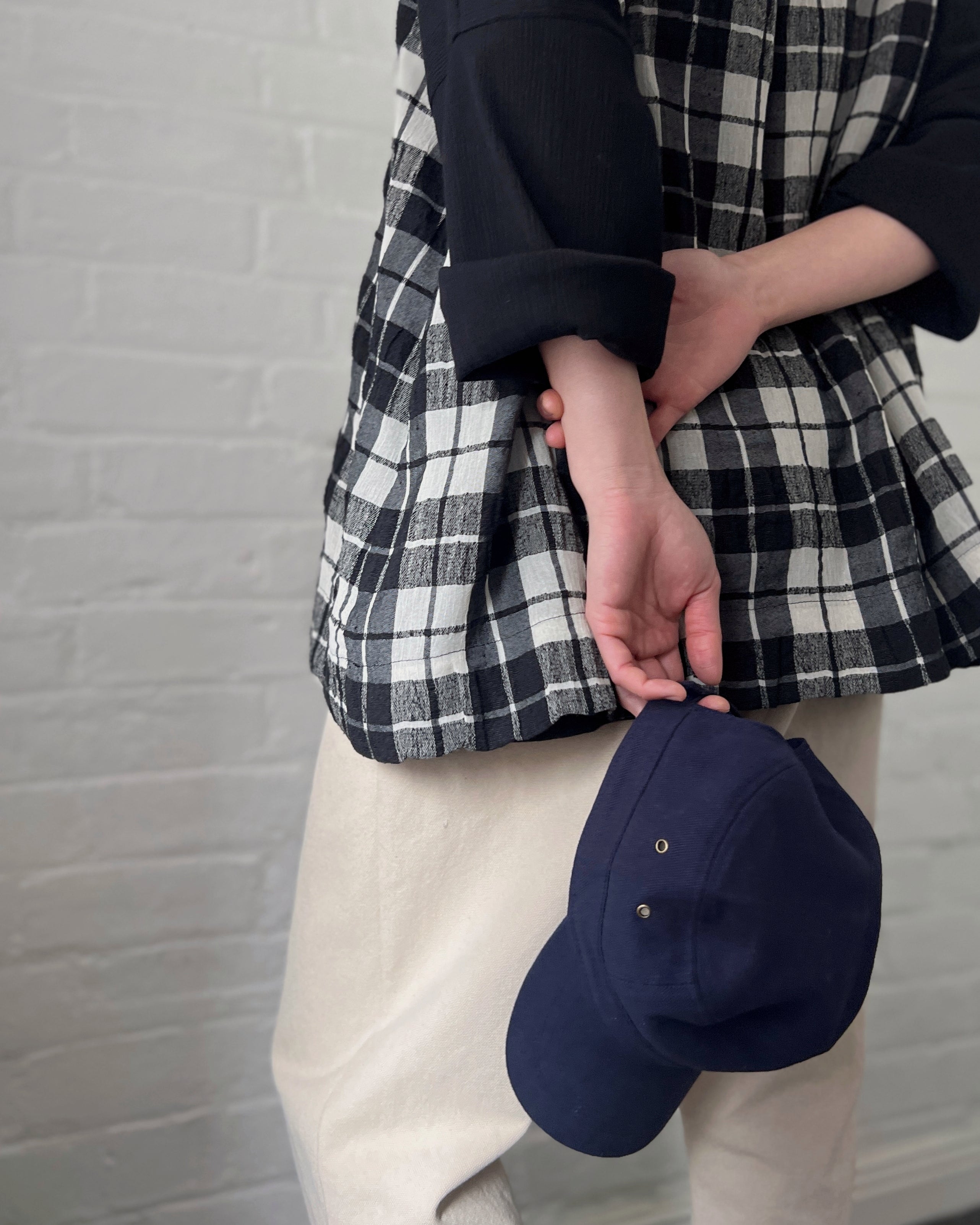 'm' for the maker : field cap in indigo