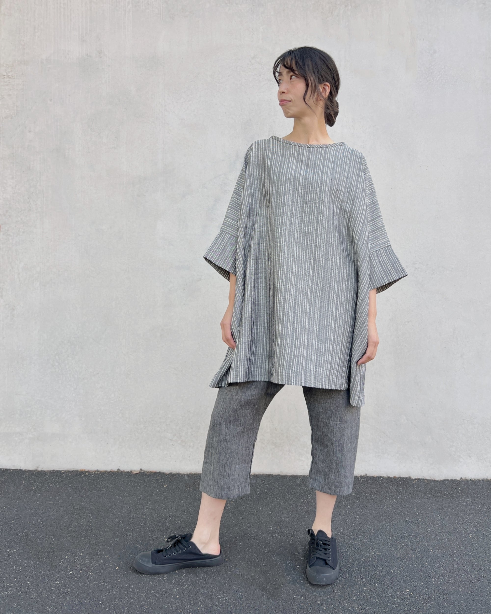 LJ struthers : textured weave lunar tunic