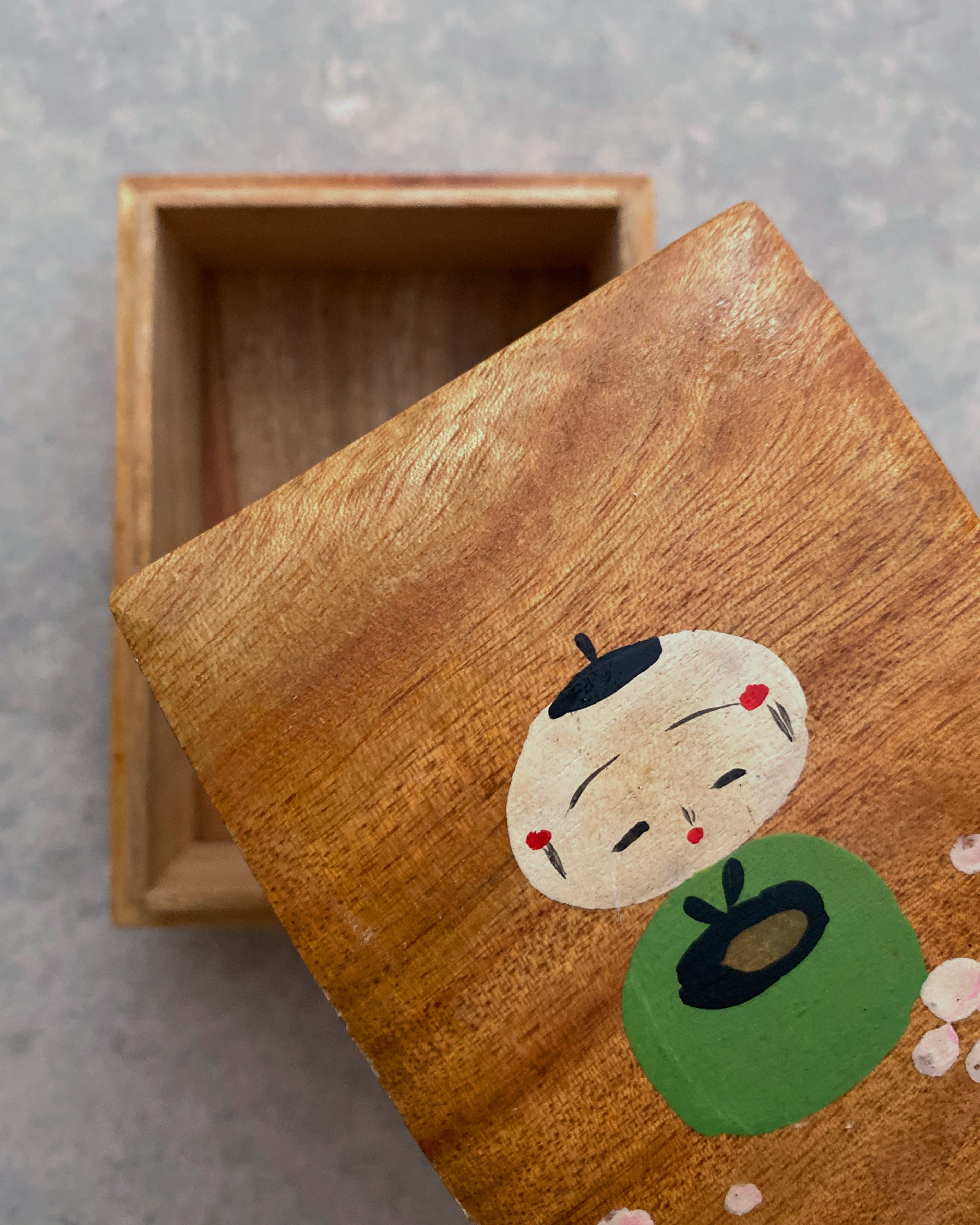 vintage kokeshi box