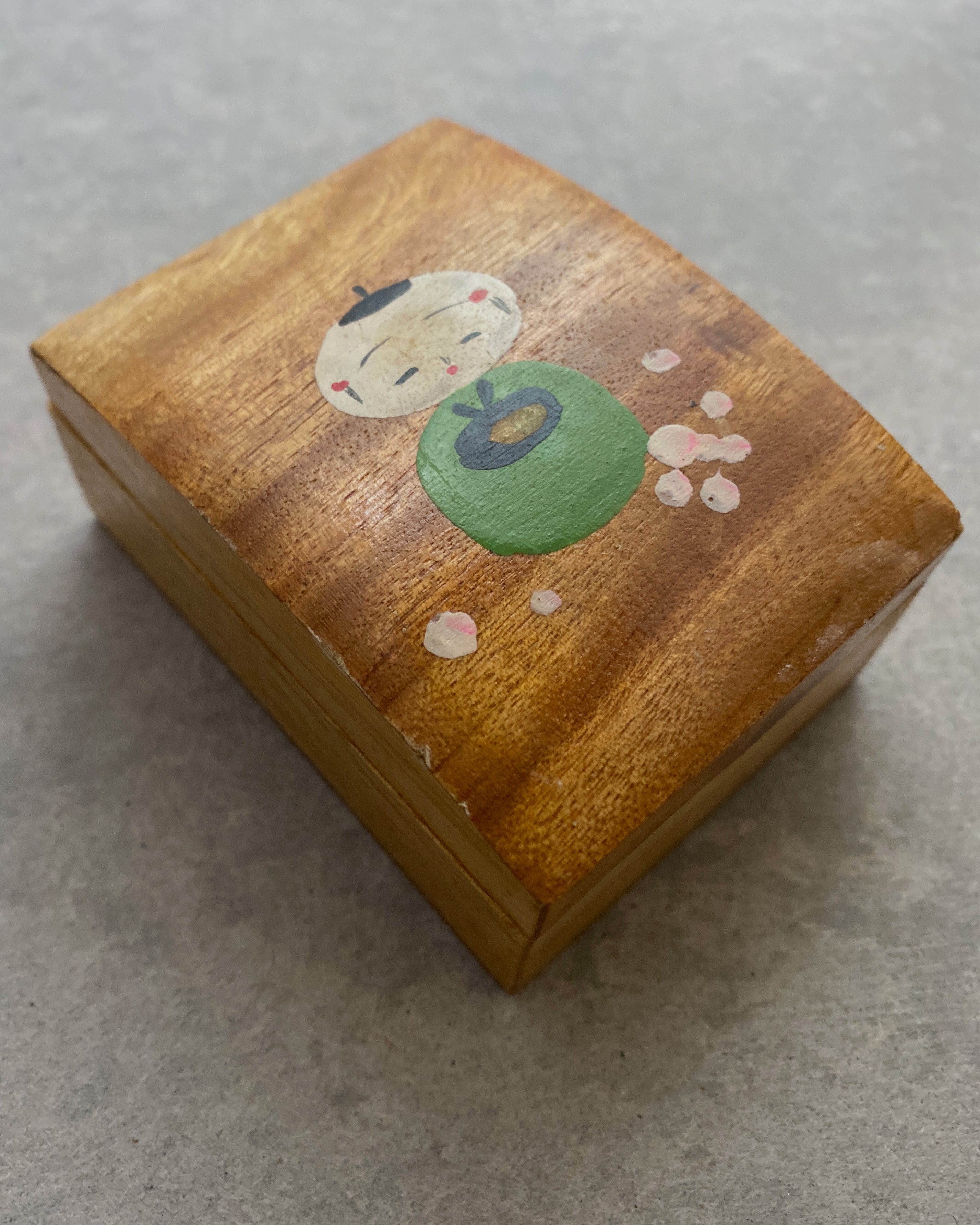 vintage kokeshi box