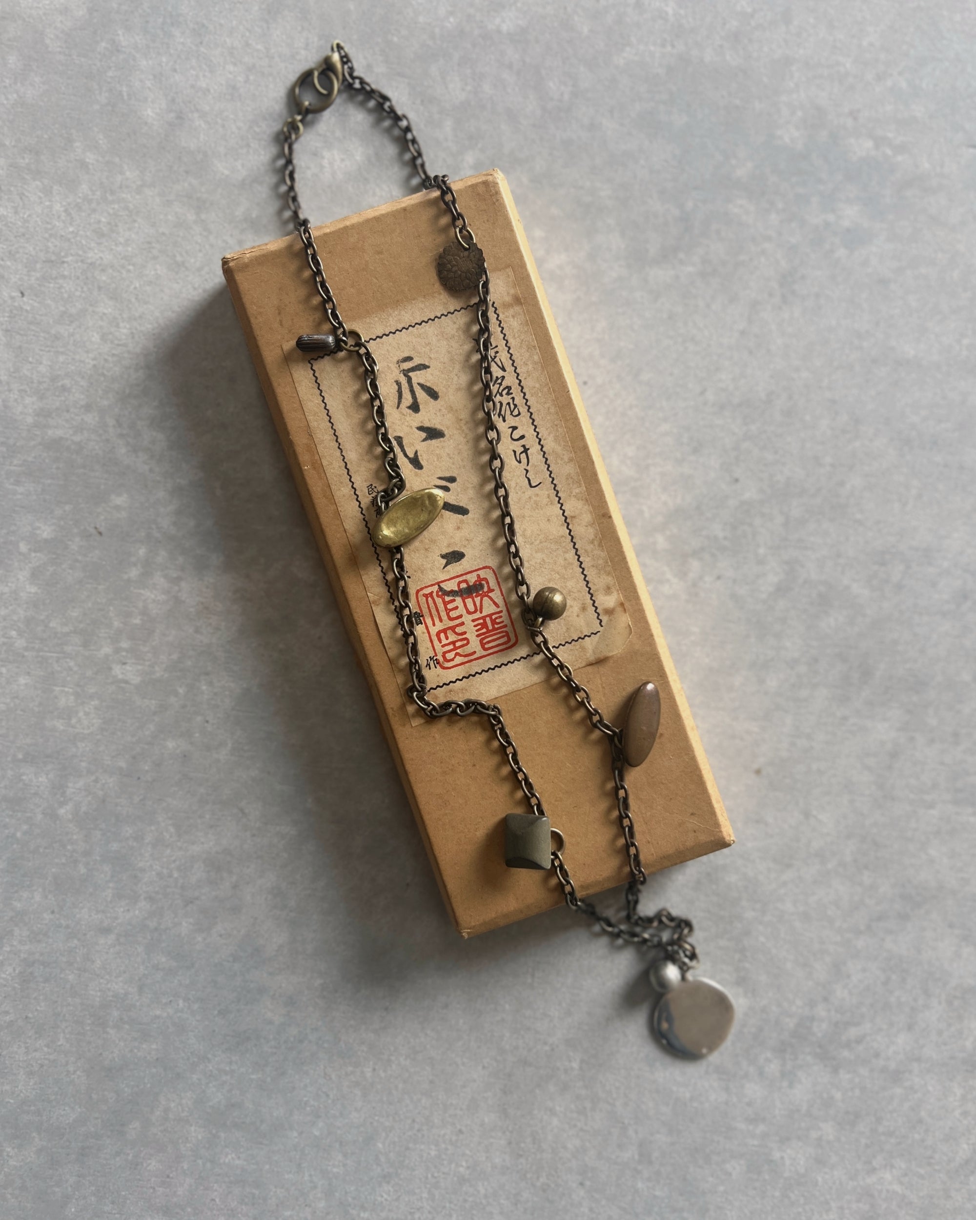 modern marcel : vintage pendant necklace