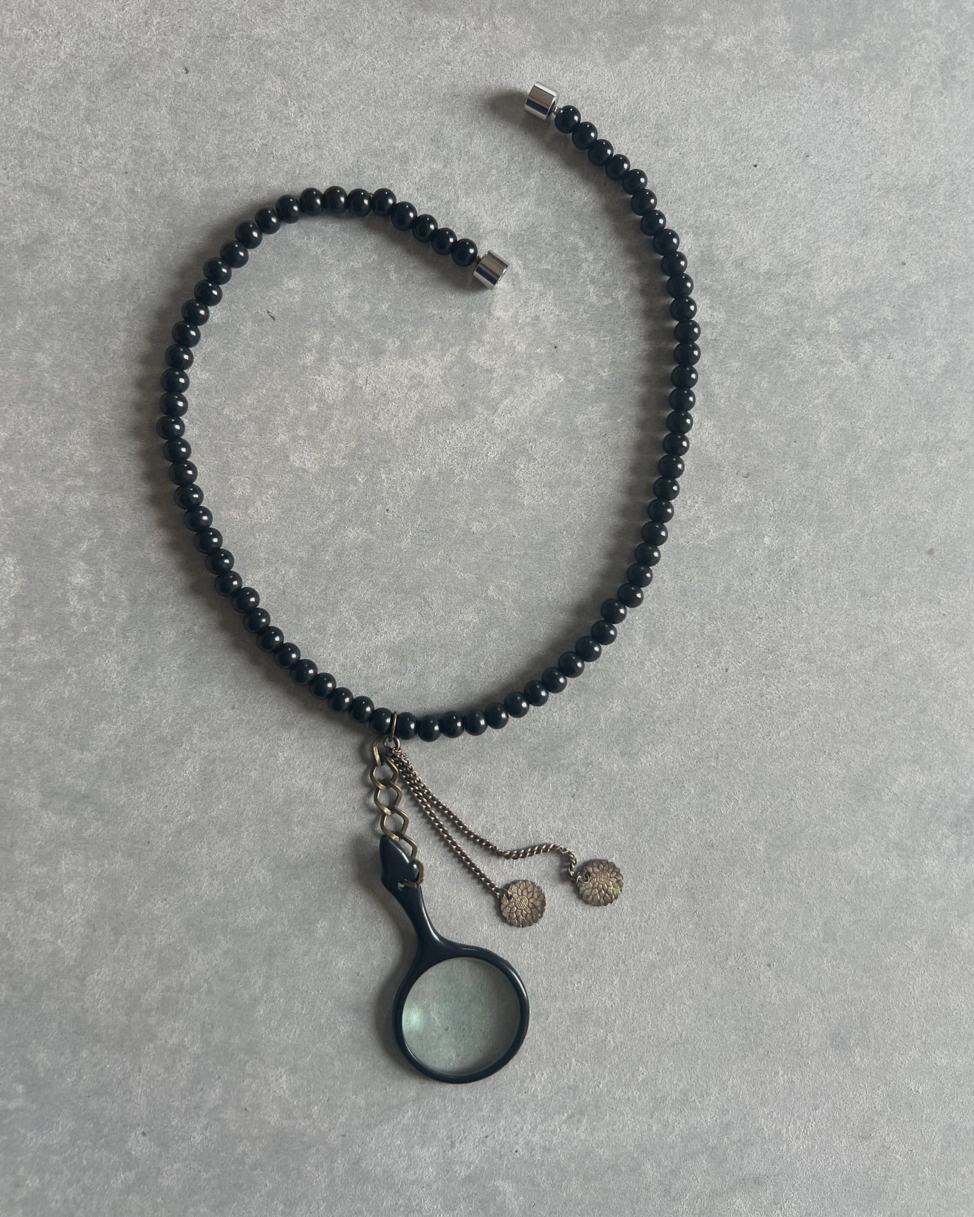 modern marcel : vintage beaded magnifying glass choker