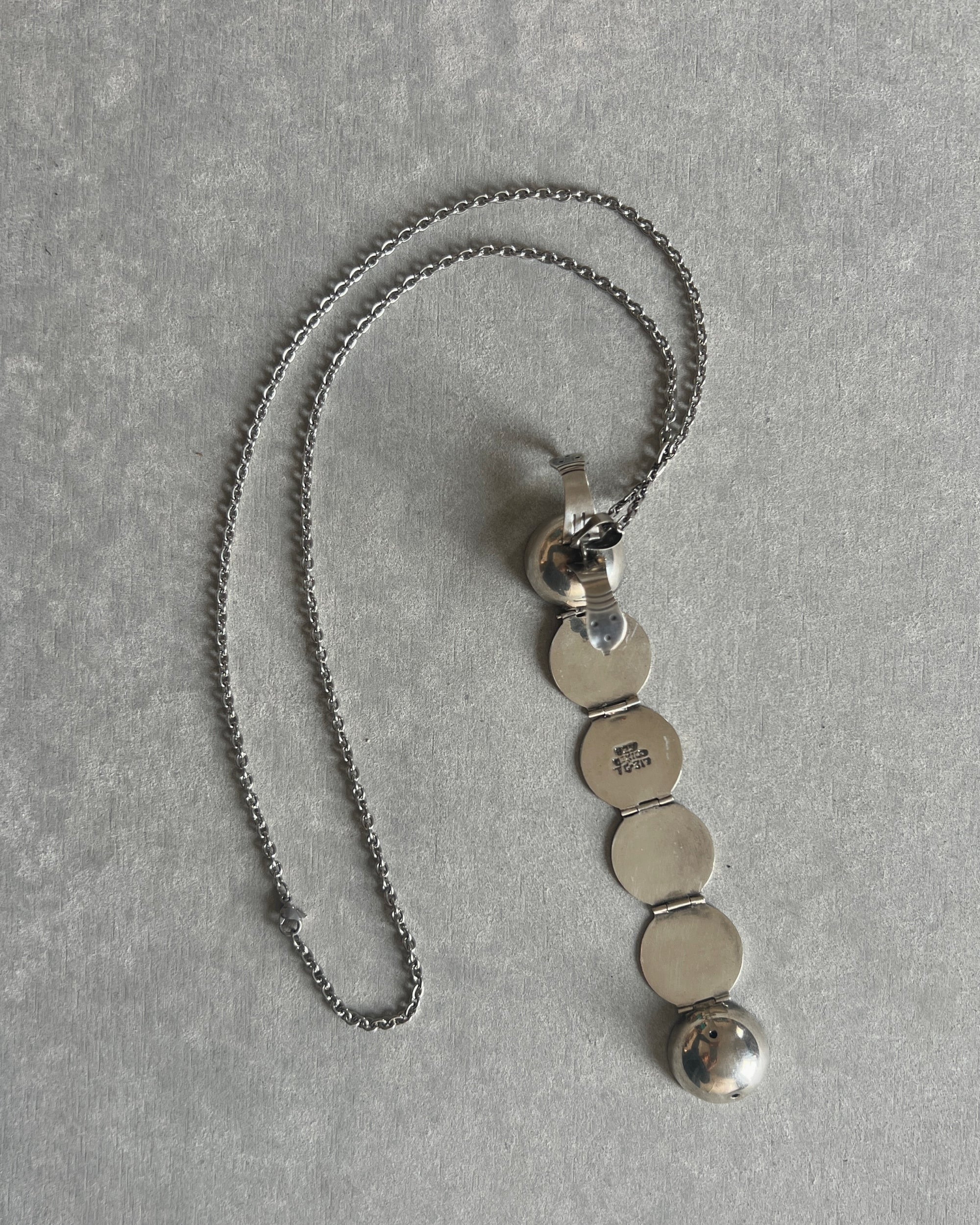 modern marcel : vintage silver locket necklace