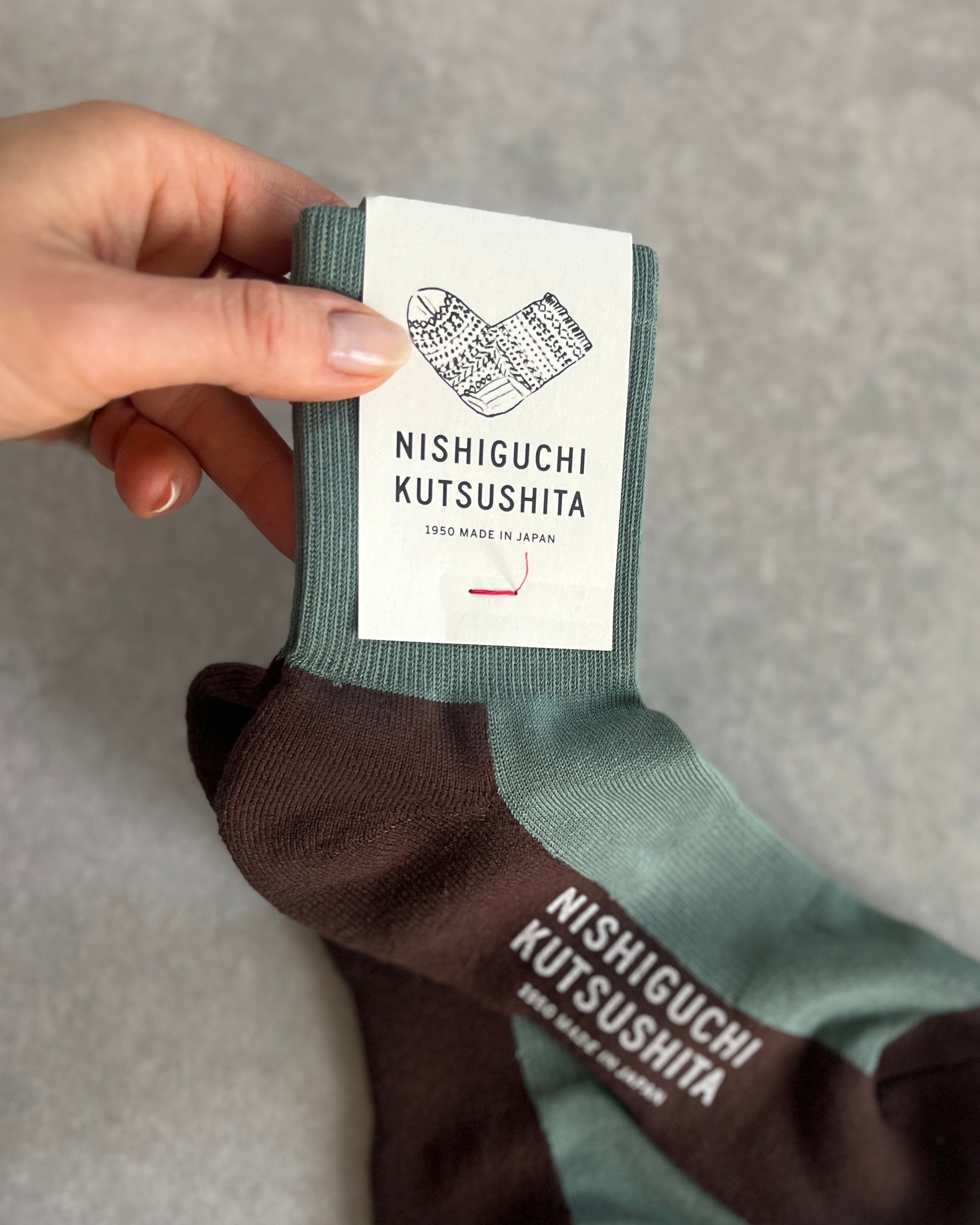 nishiguchi kutsushita : cotton cashmere walk socks