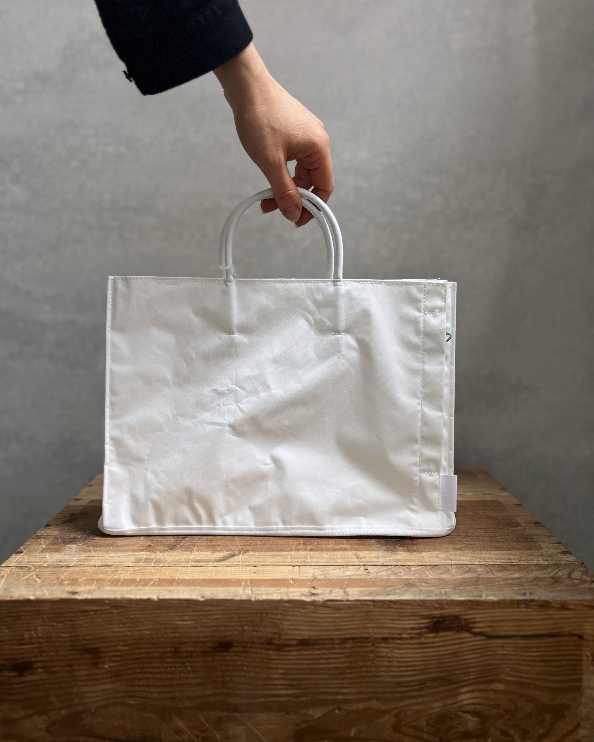 Rootote : tofu tote in chalk