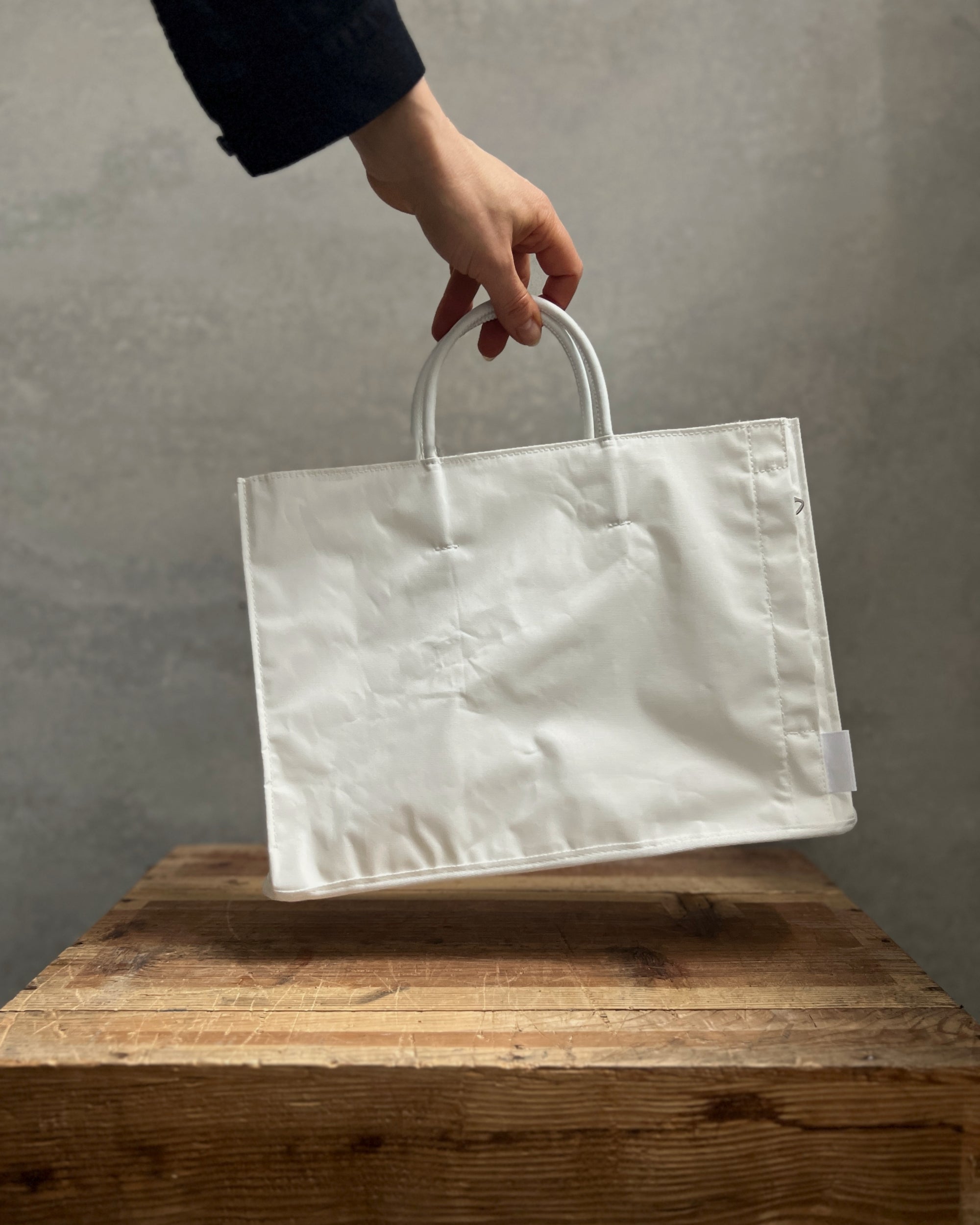 Rootote : tofu tote in chalk