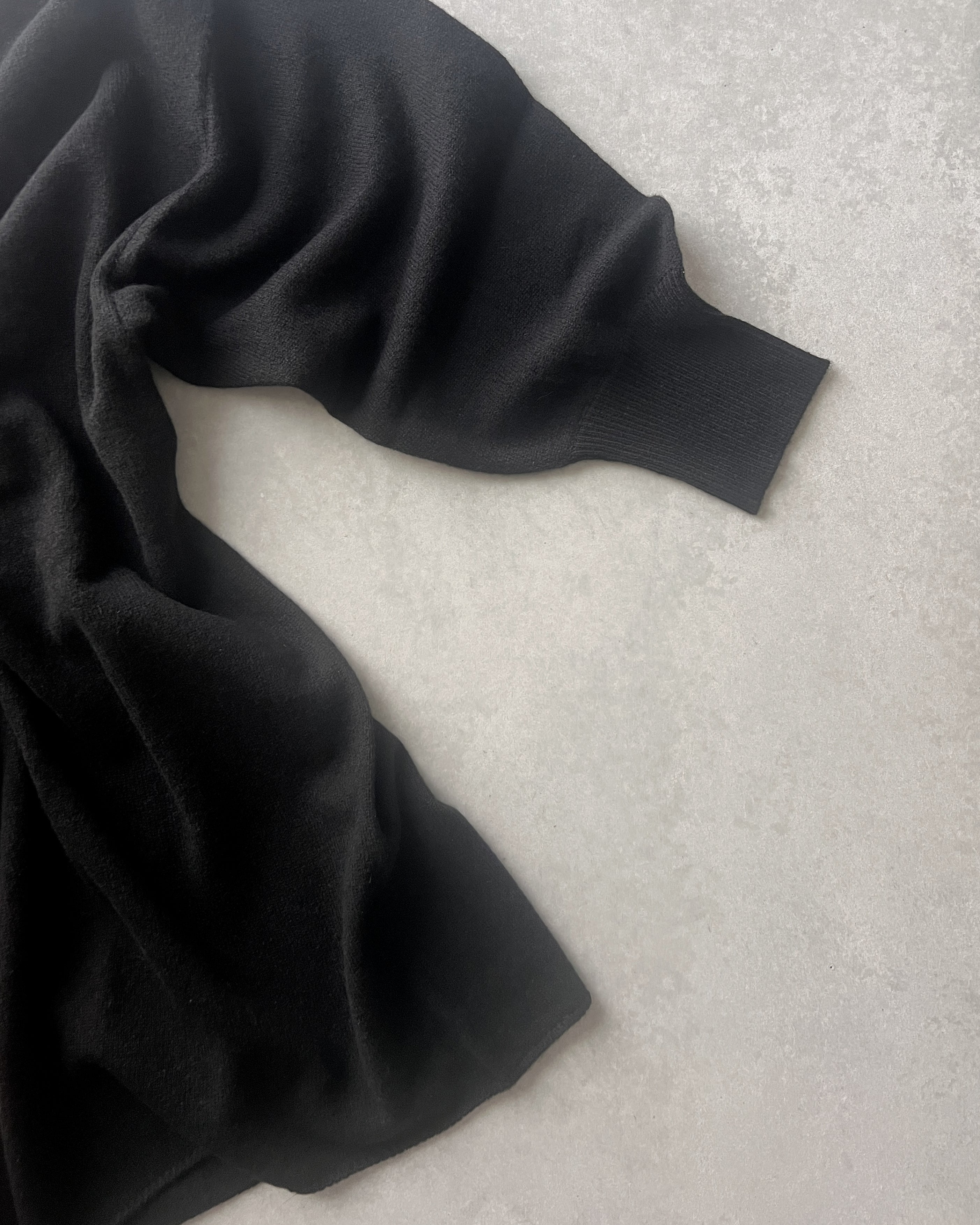 cashmerism : sway with me tunic pullover in black