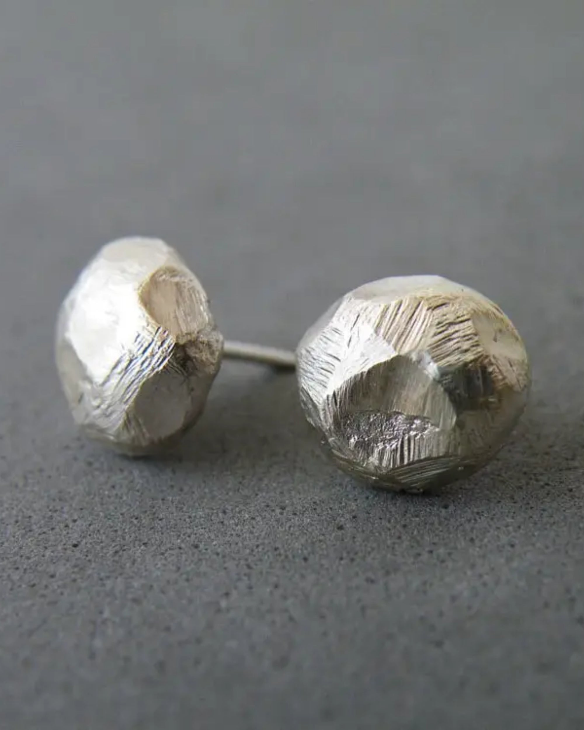 steamylab : faceted silver stud earrings