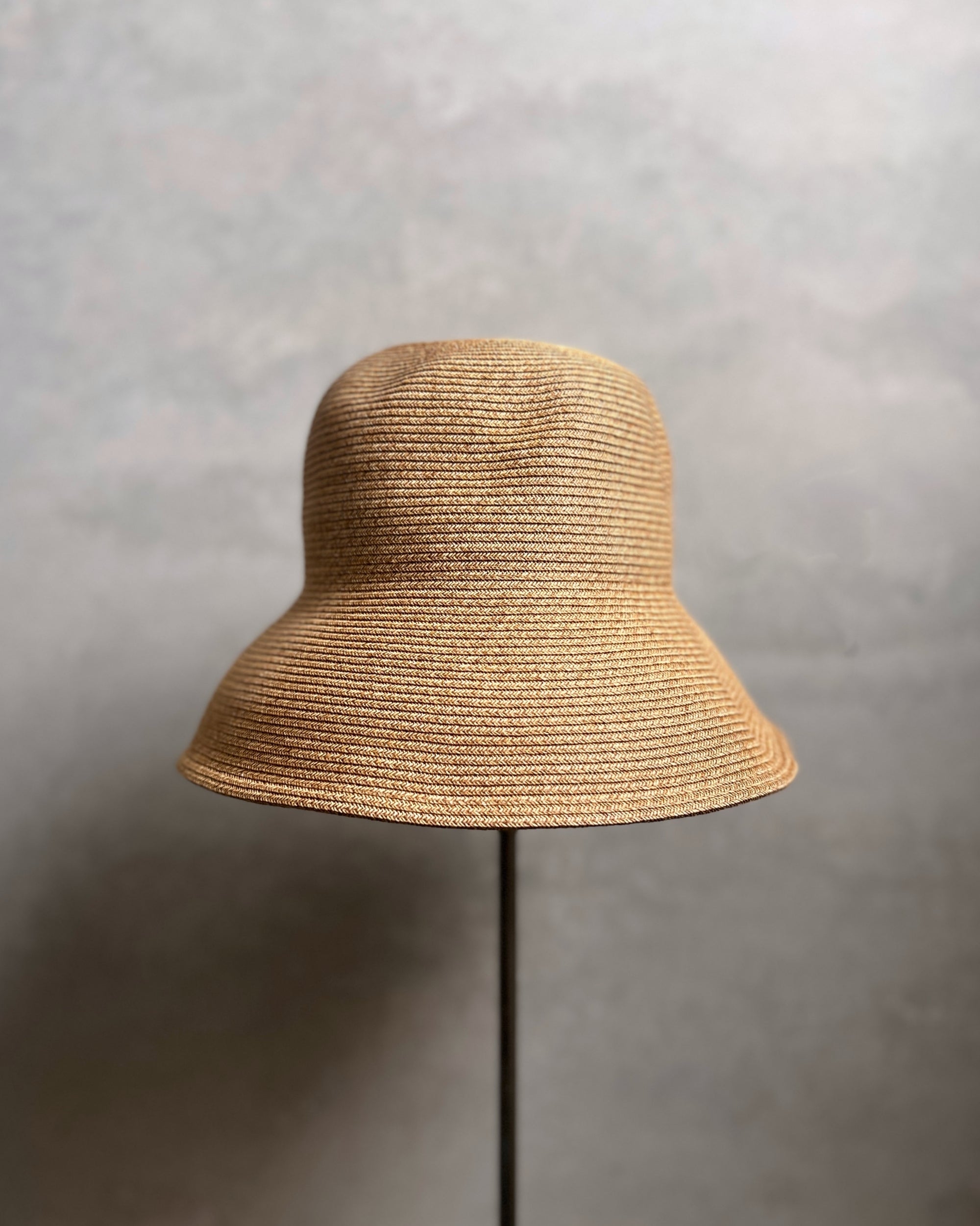 aclp : alma hat in natural